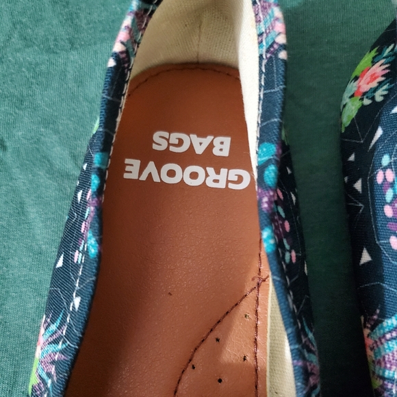 Groove Bags cactus plant shoes sz 9 10 W NEW Tom's style - Picture 7 of 16